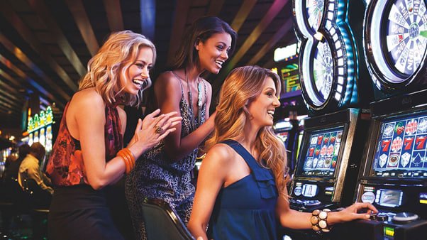 Meja poker di platform sensa slot dengan dealer profesional dan antarmuka modern
